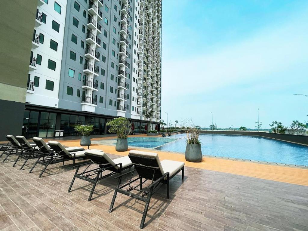 Ferienwohnung Osaka Riverview Tangerang Exterior foto